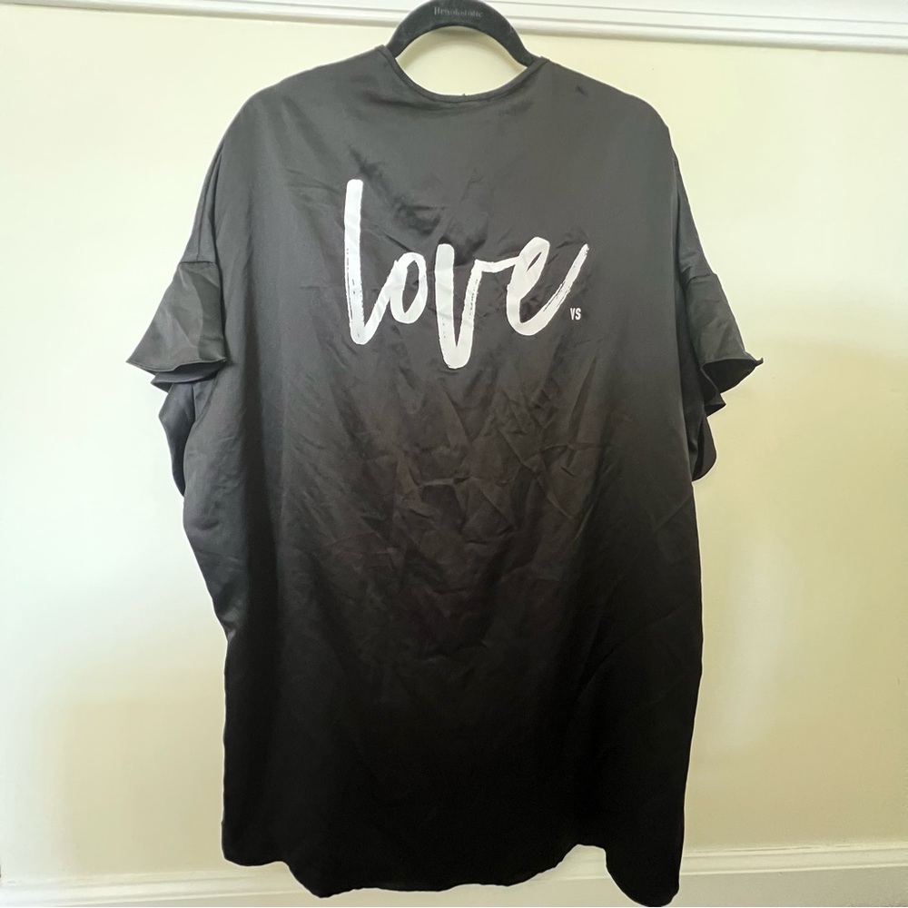 NWT Victoria’s Secret Love Satin Robe